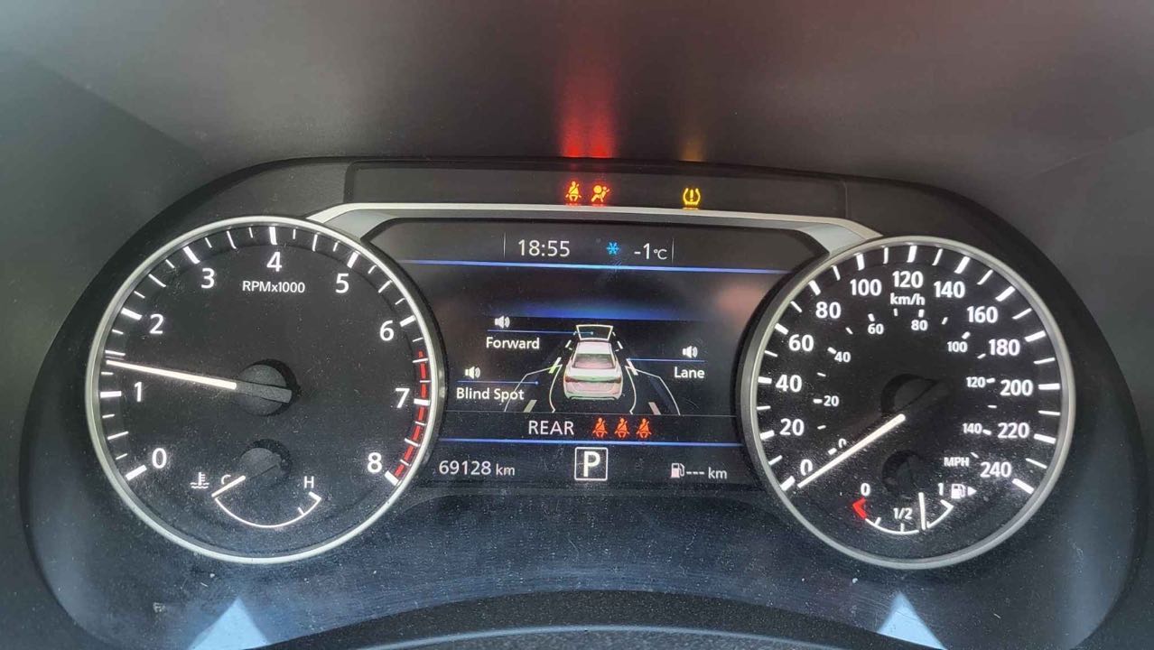 Car Image 2021 NISSAN SENTRA