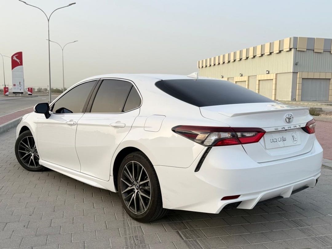 Car Image 2023 TOYOTA CAMRY SE