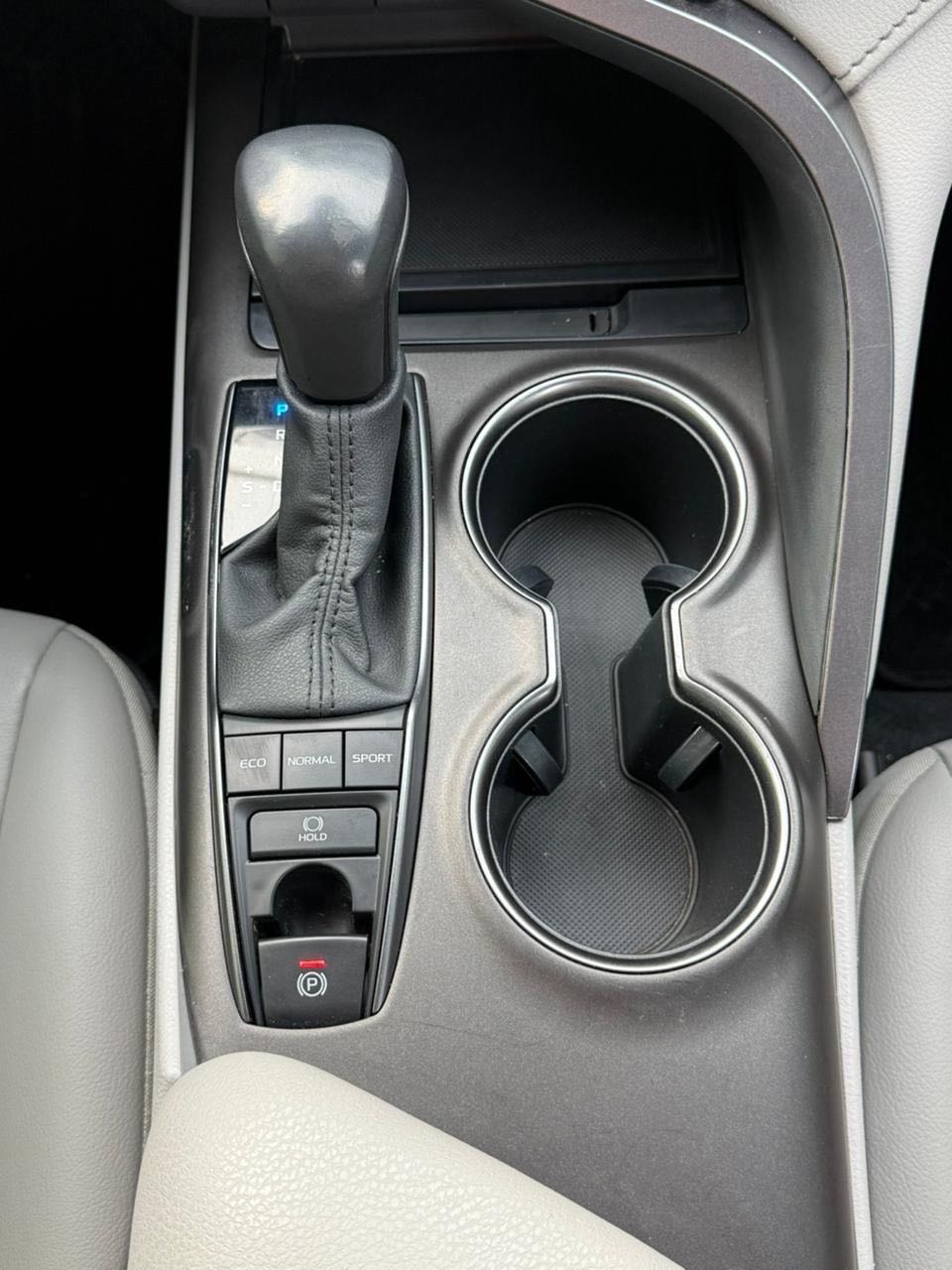 Car Image 2023 TOYOTA CAMRY SE