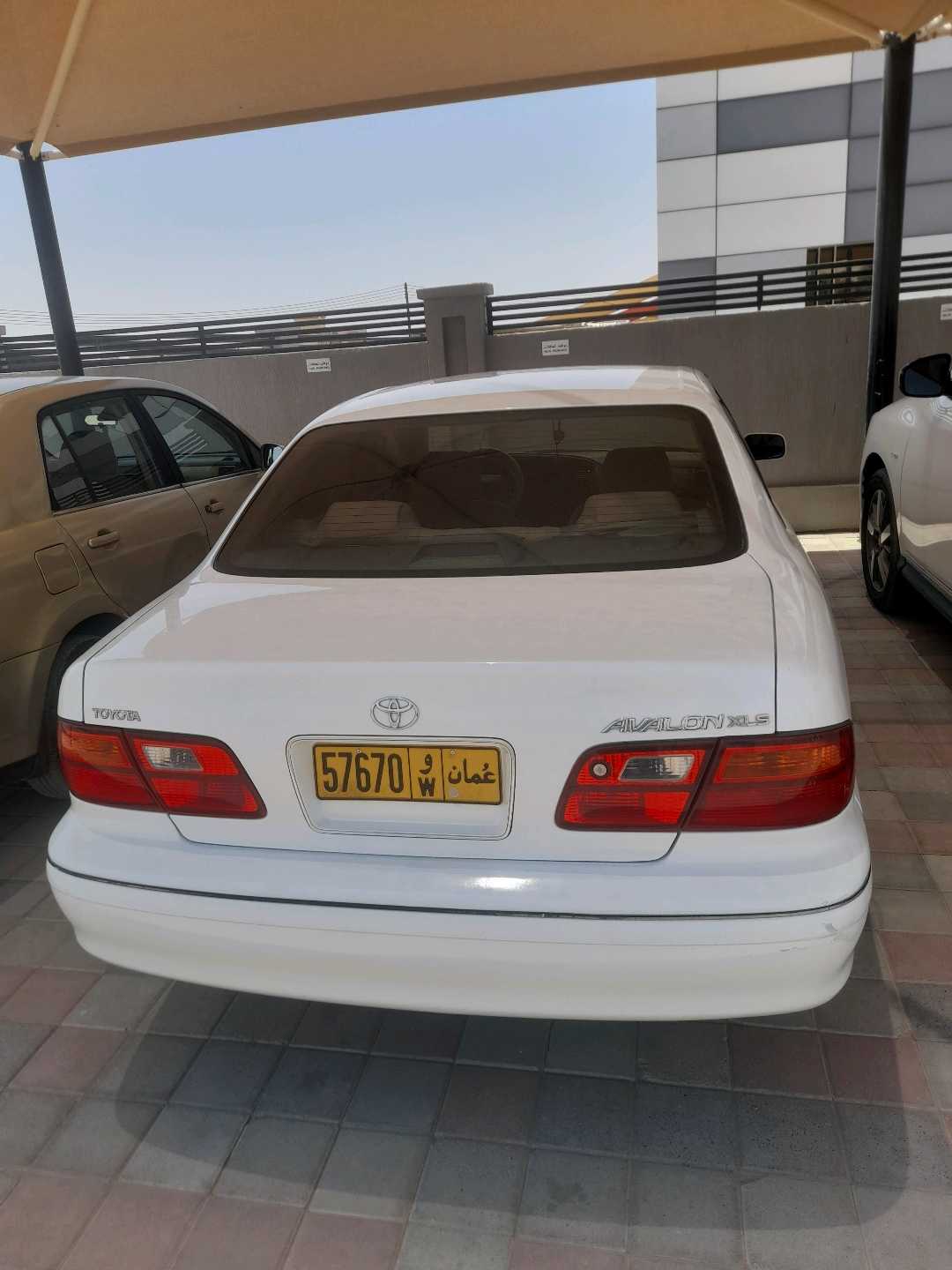 Car Image 1999 TOYOTA AVALON 