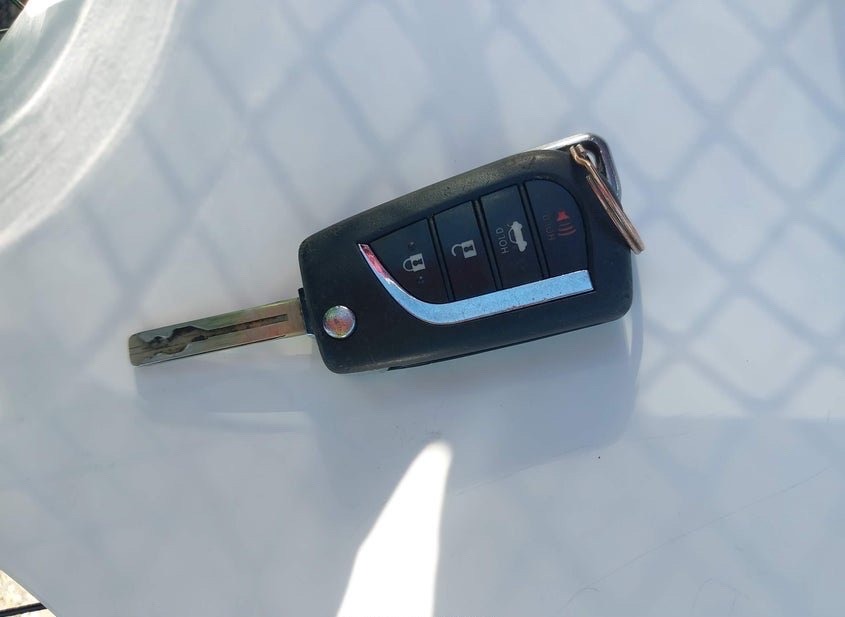 Car Image 2018 TOYOTA CAMRY