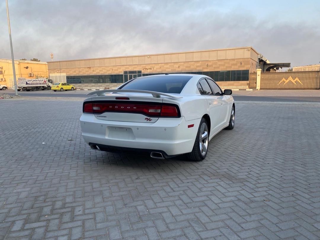 Car Image 2014 DODGE CHARGER R/T