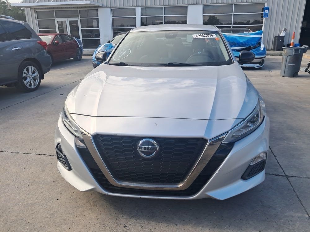 Car Image 2021 NISSAN ALTIMA