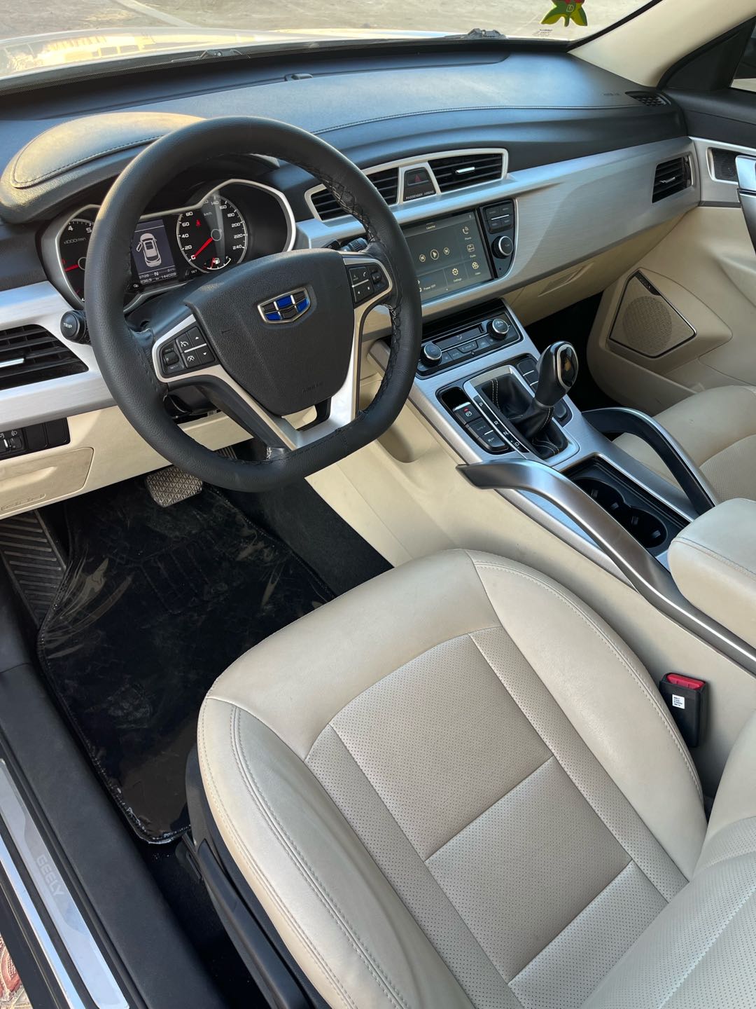 GEELY EMGRAND X7 2019