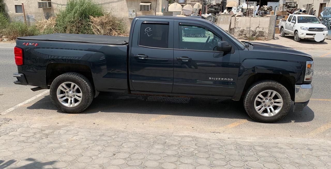 Car Image 2018 CHEVROLET SILVERADO