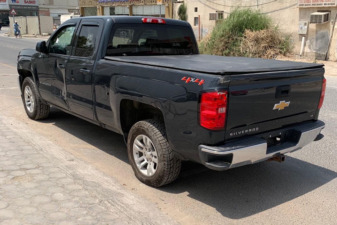 Car Image 2018 CHEVROLET SILVERADO