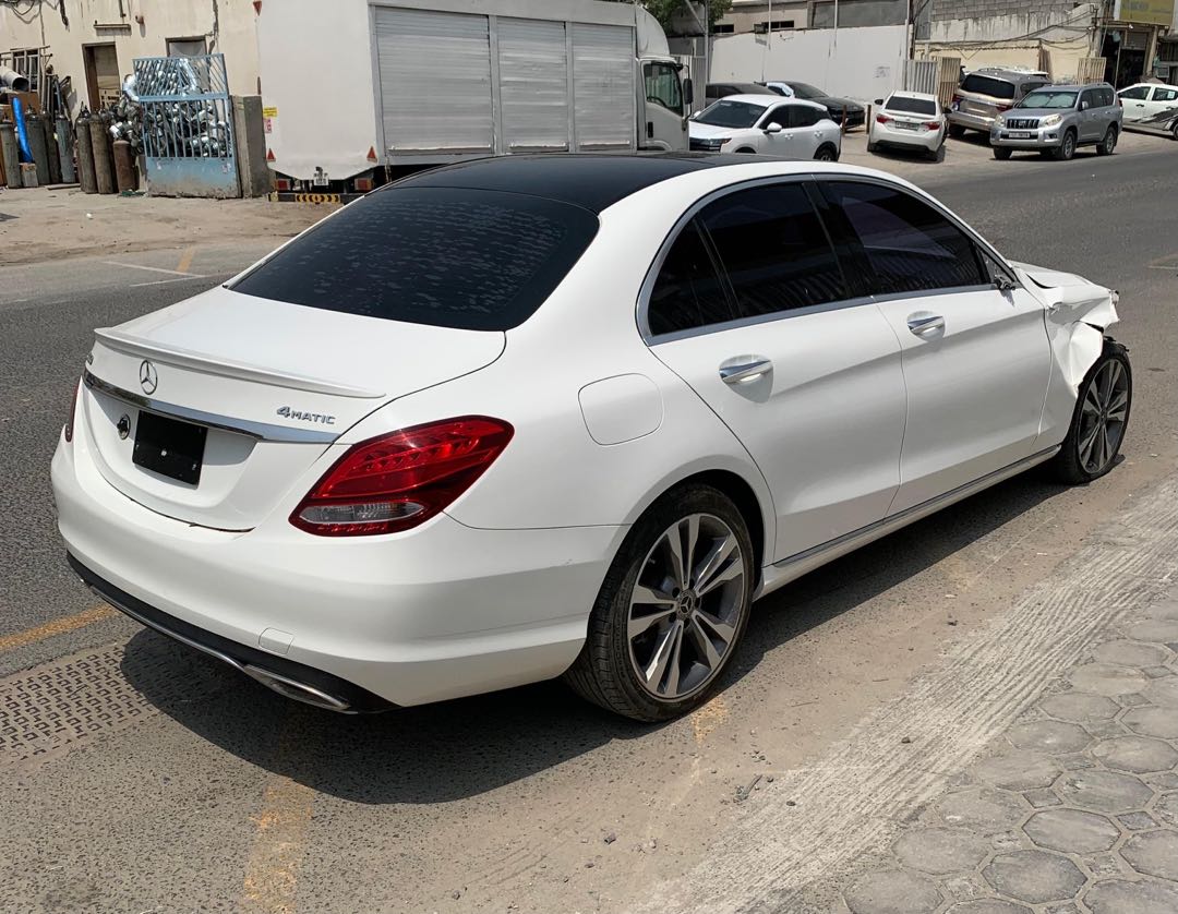 Car Image 2018 MERCEDES C Class