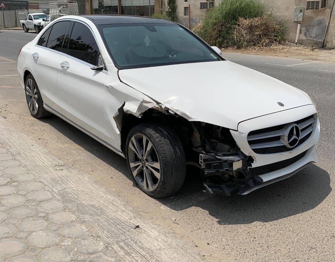 Car Image 2018 MERCEDES C Class