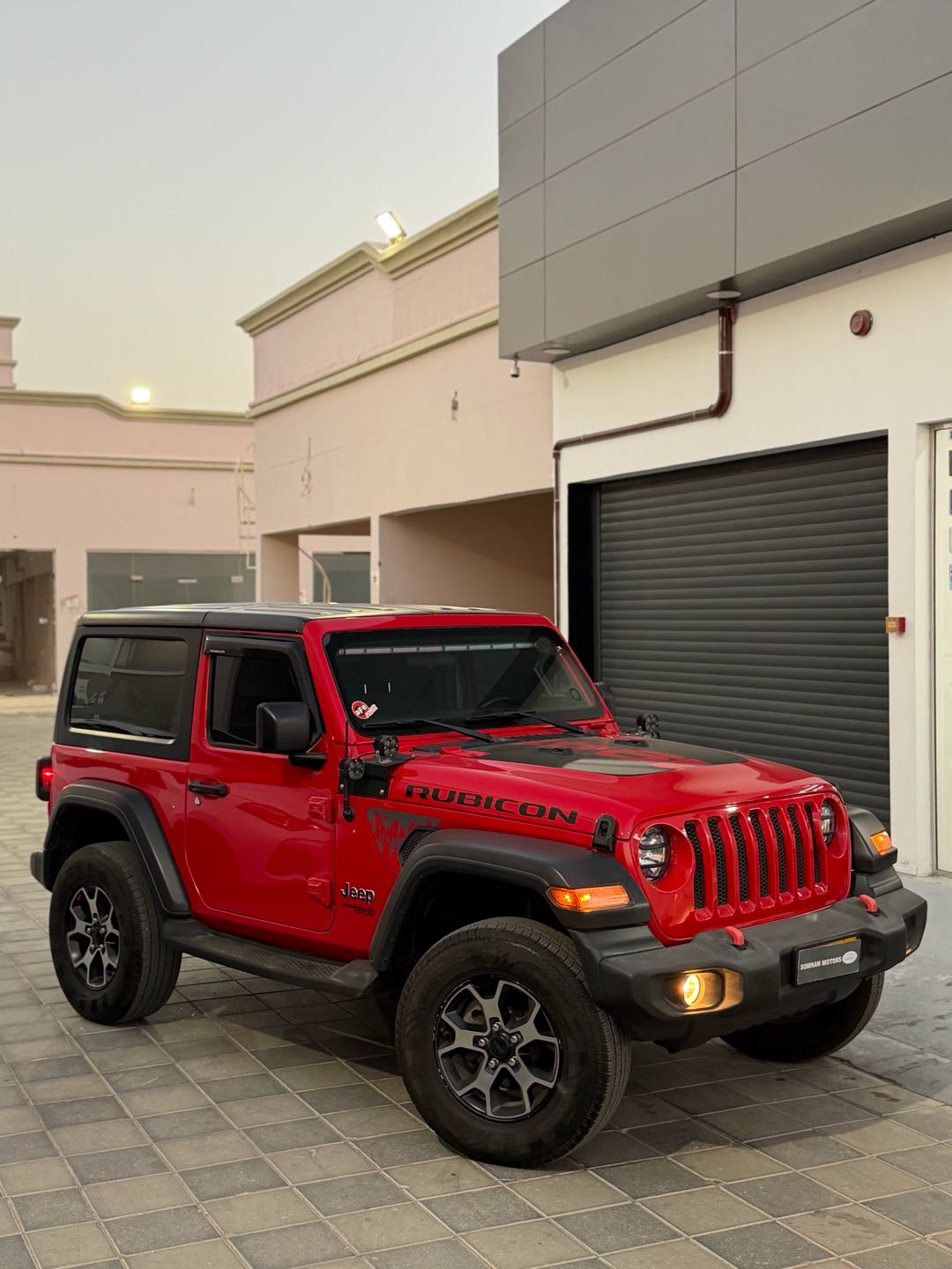 Car Image 2019 JEEP WRANGLER Sport