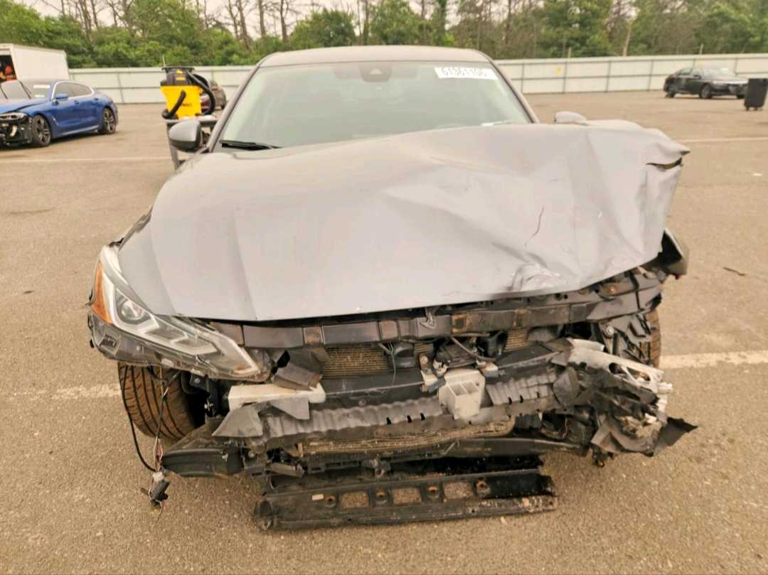 Car Image 2019 NISSAN ALTIMA