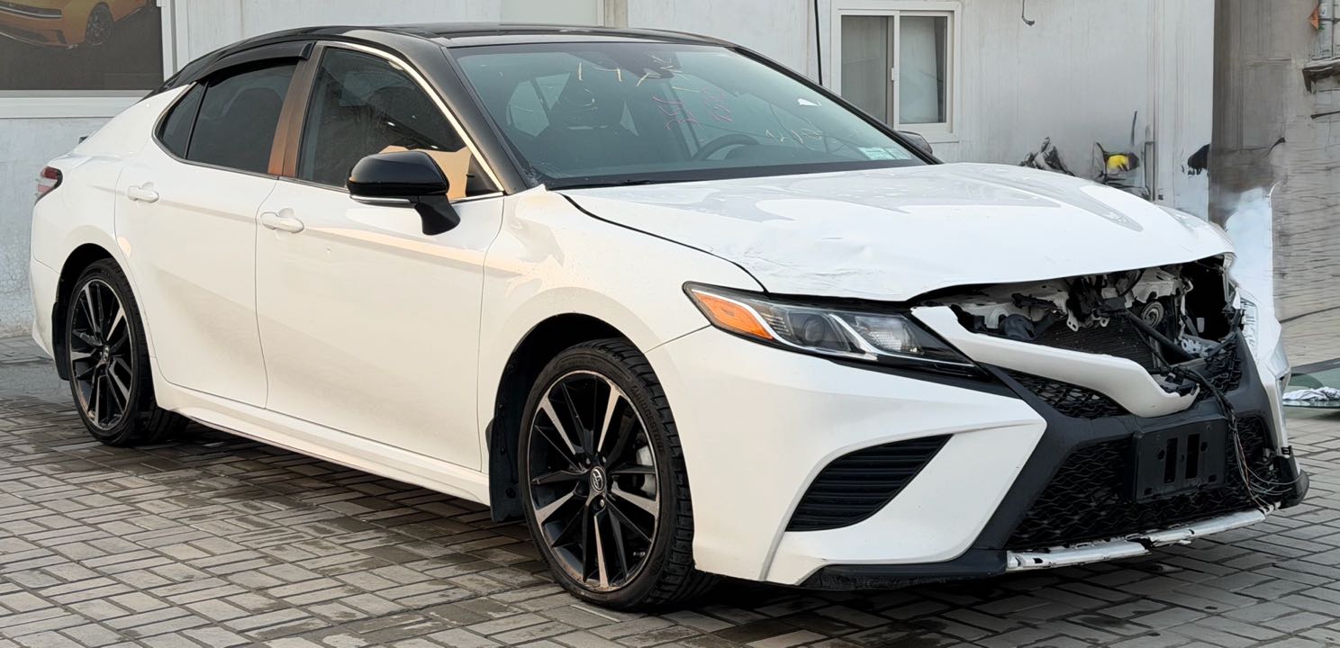 Car Image 2020 TOYOTA CAMRY