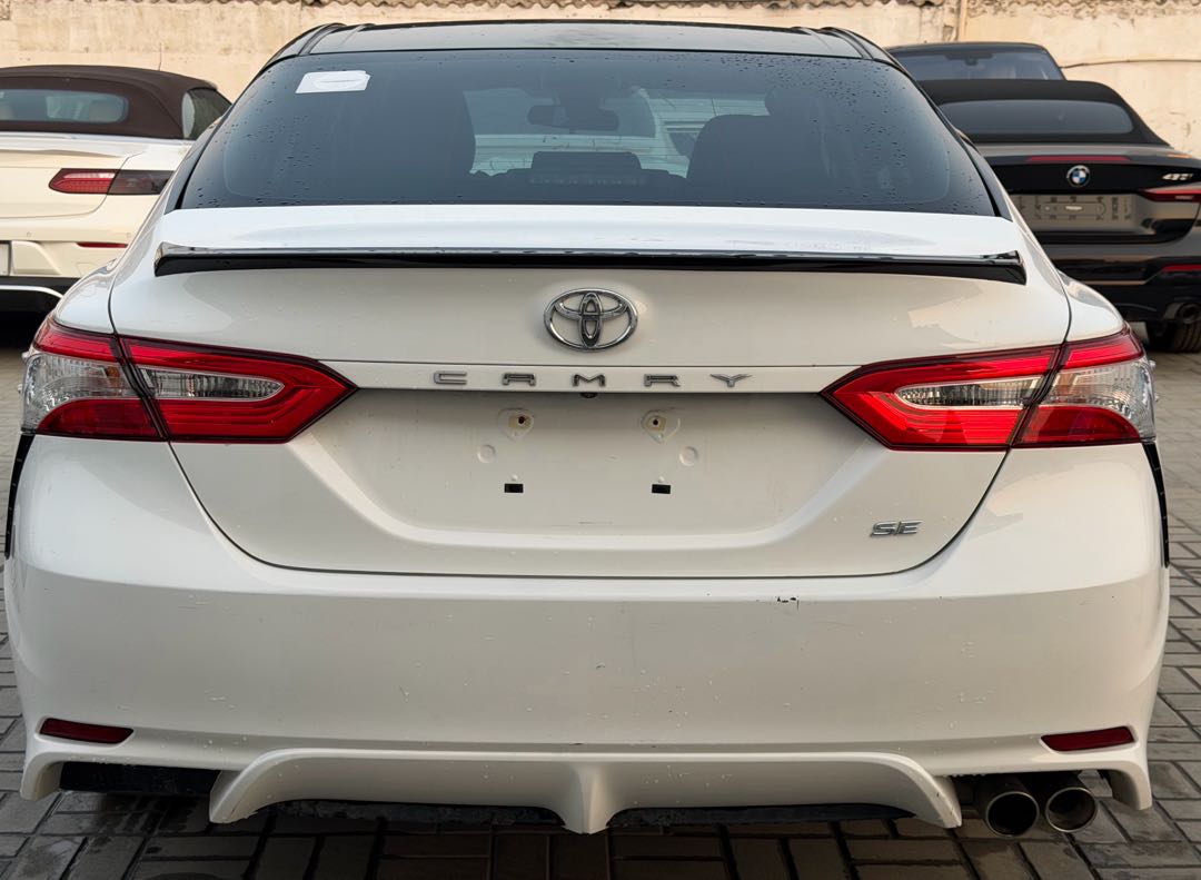 Car Image 2020 TOYOTA CAMRY