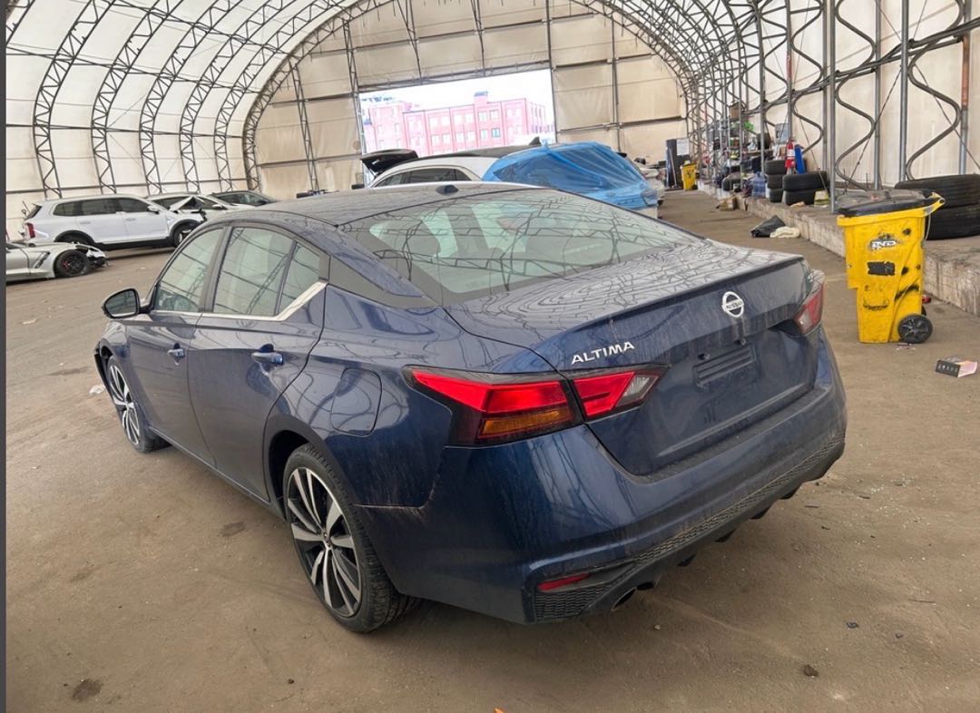 Car Image 2019 NISSAN ALTIMA