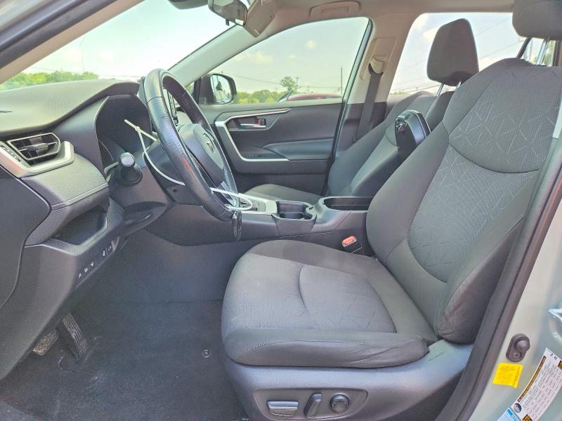 Car Image 2021 TOYOTA RAV4