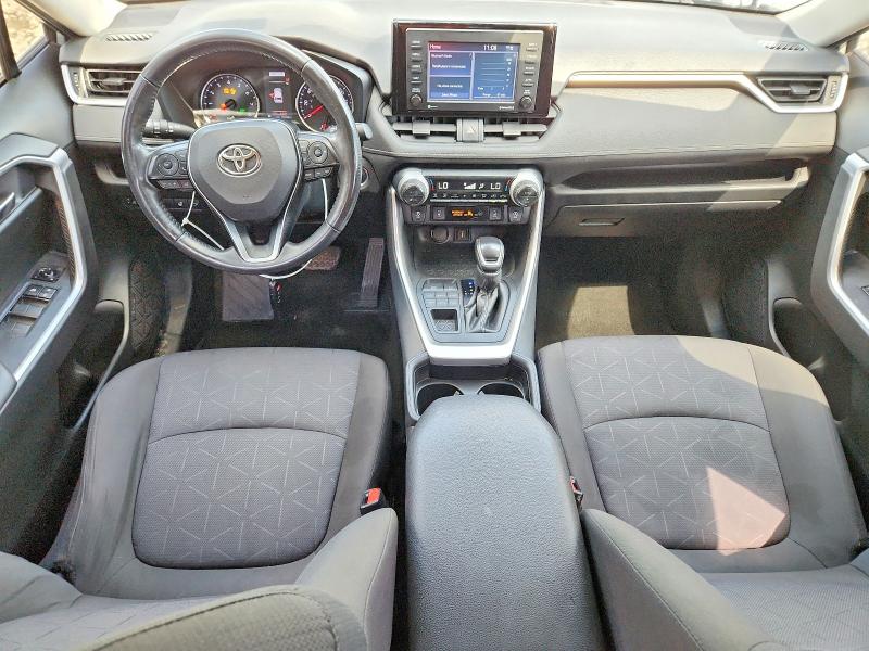 Car Image 2021 TOYOTA RAV4