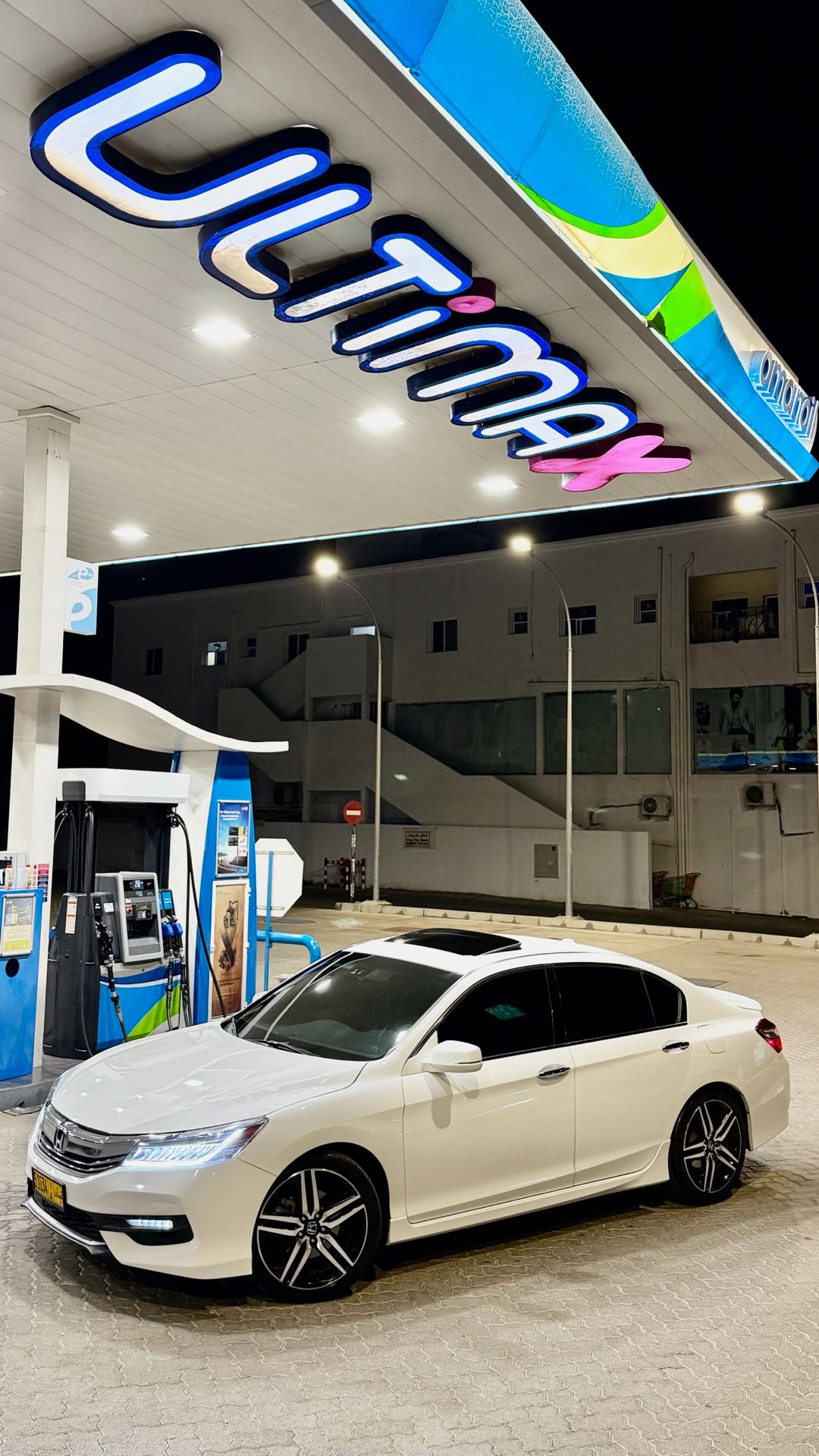 Car Image 2016 HONDA ACCORD TOURING