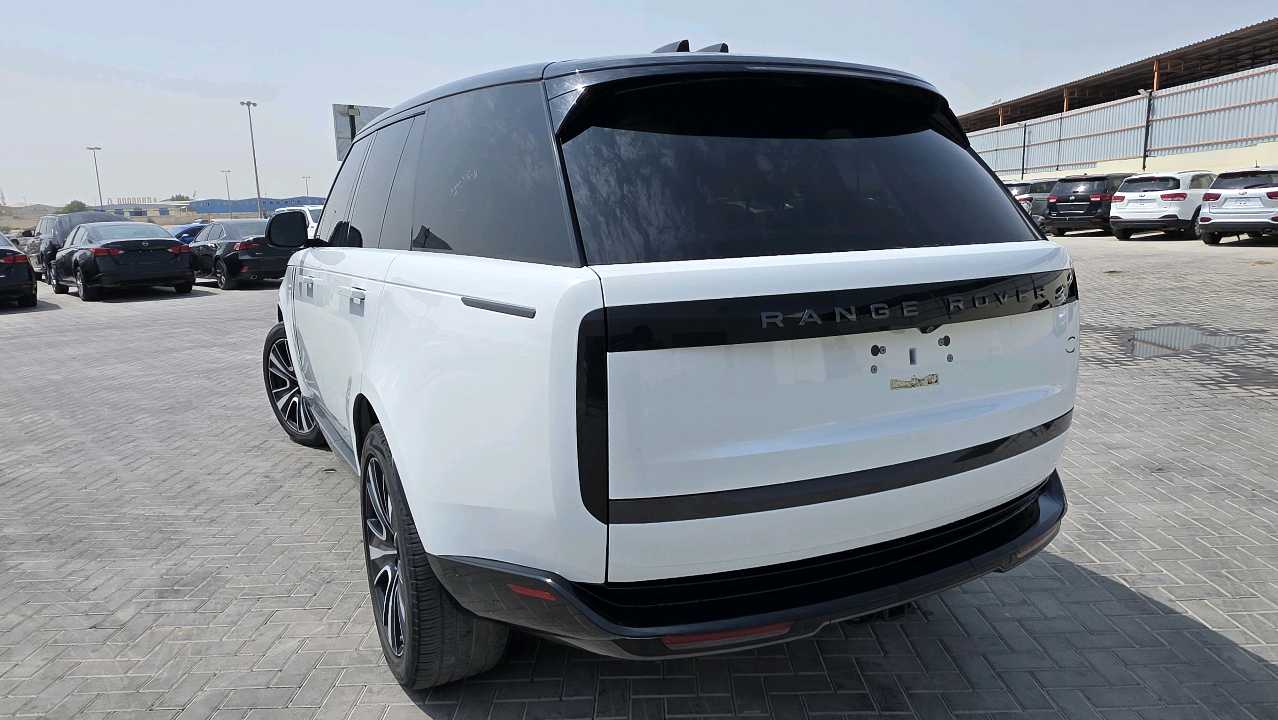 Car Image 2023 LAND ROVER VOGUE