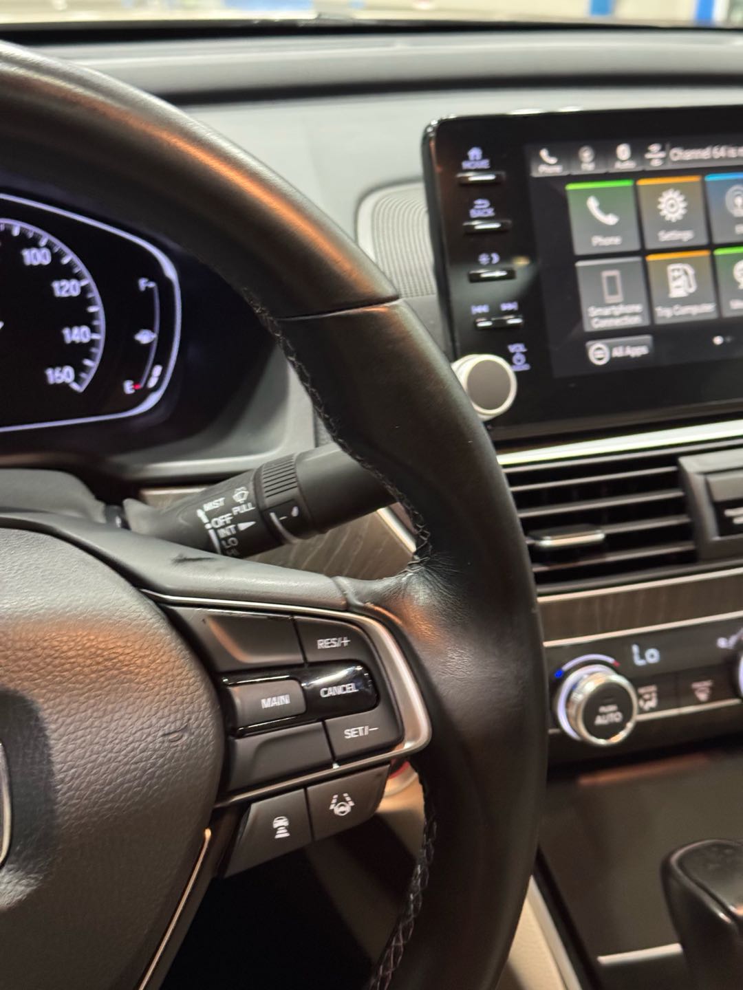Car Image 2018 HONDA ACCORD EXL