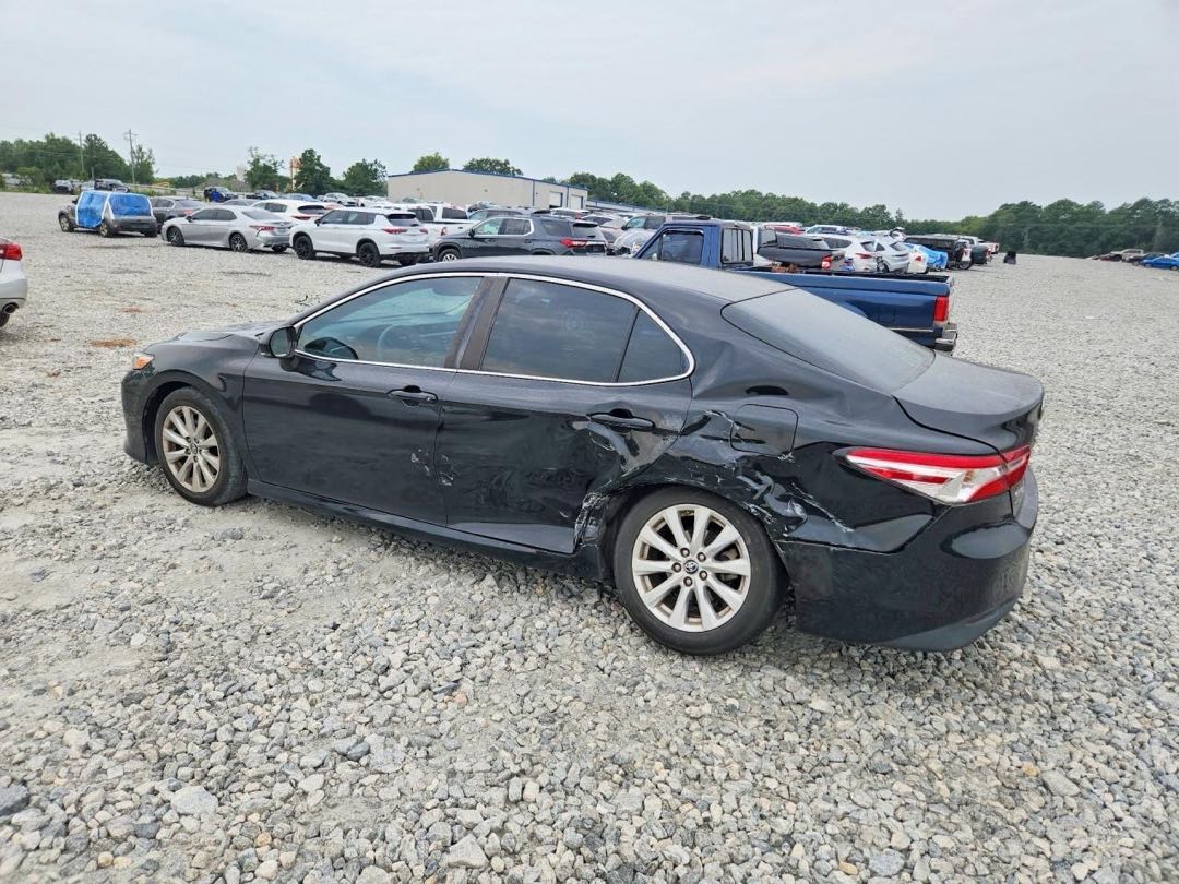 Car Image 2018 TOYOTA CAMRY