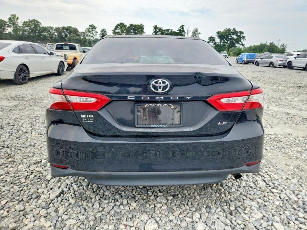 Car Image 2018 TOYOTA CAMRY
