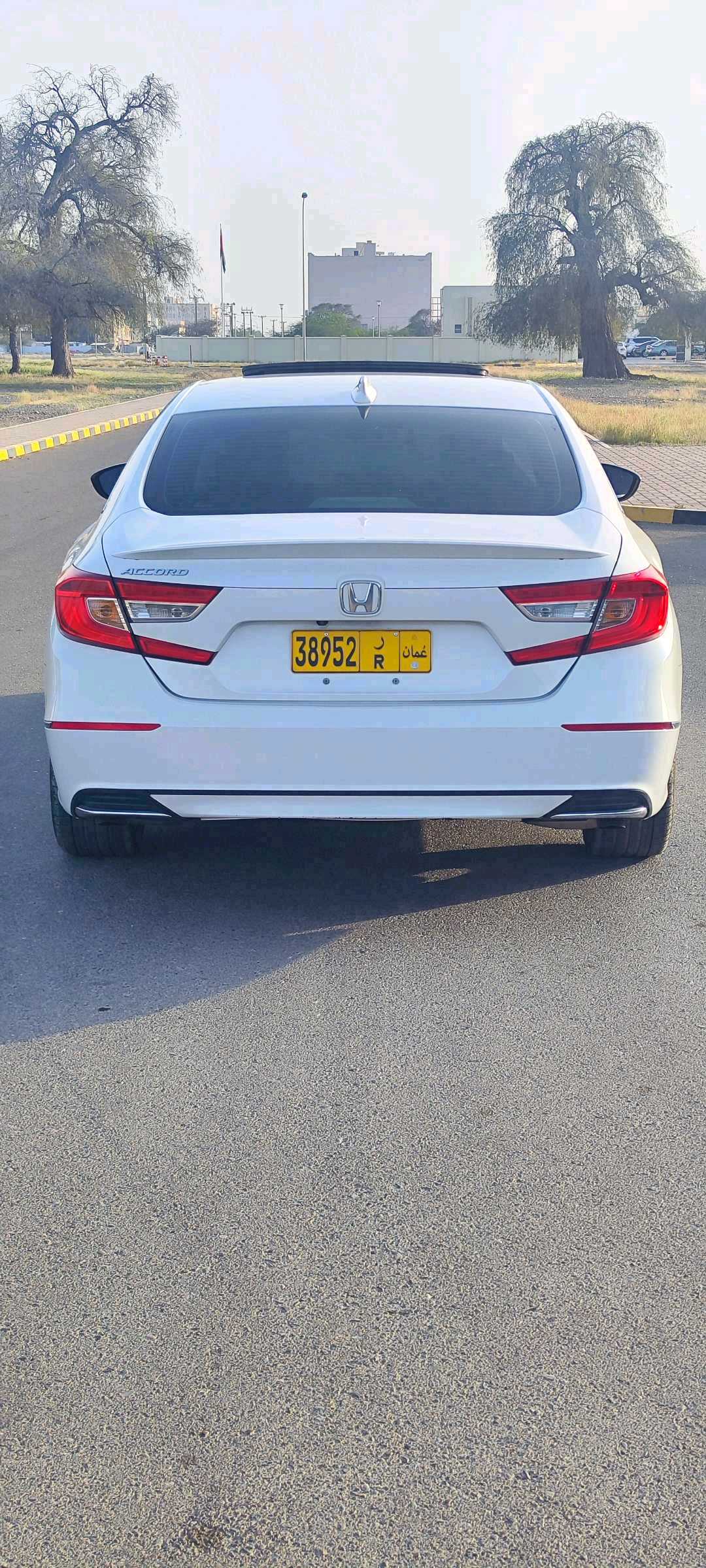 Car Image 2018 HONDA ACCORD EXL