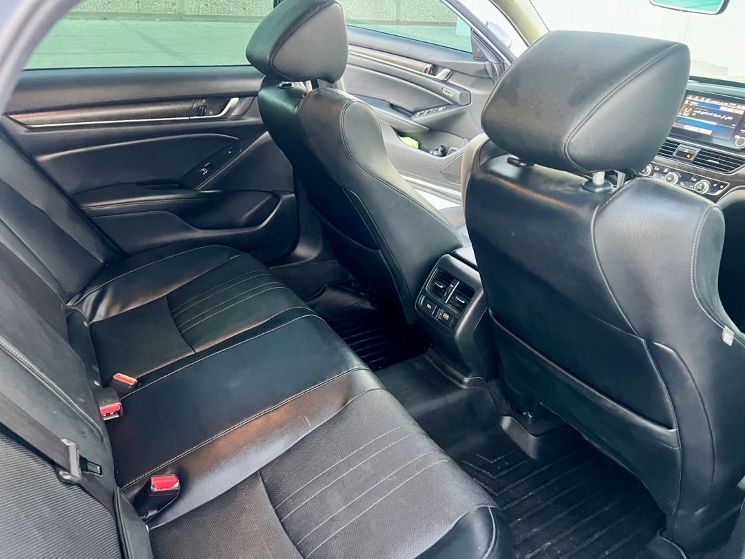 Car Image 2018 HONDA ACCORD TOURING