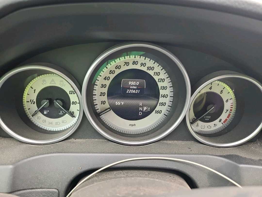 Car Image 2014 MERCEDES E Class