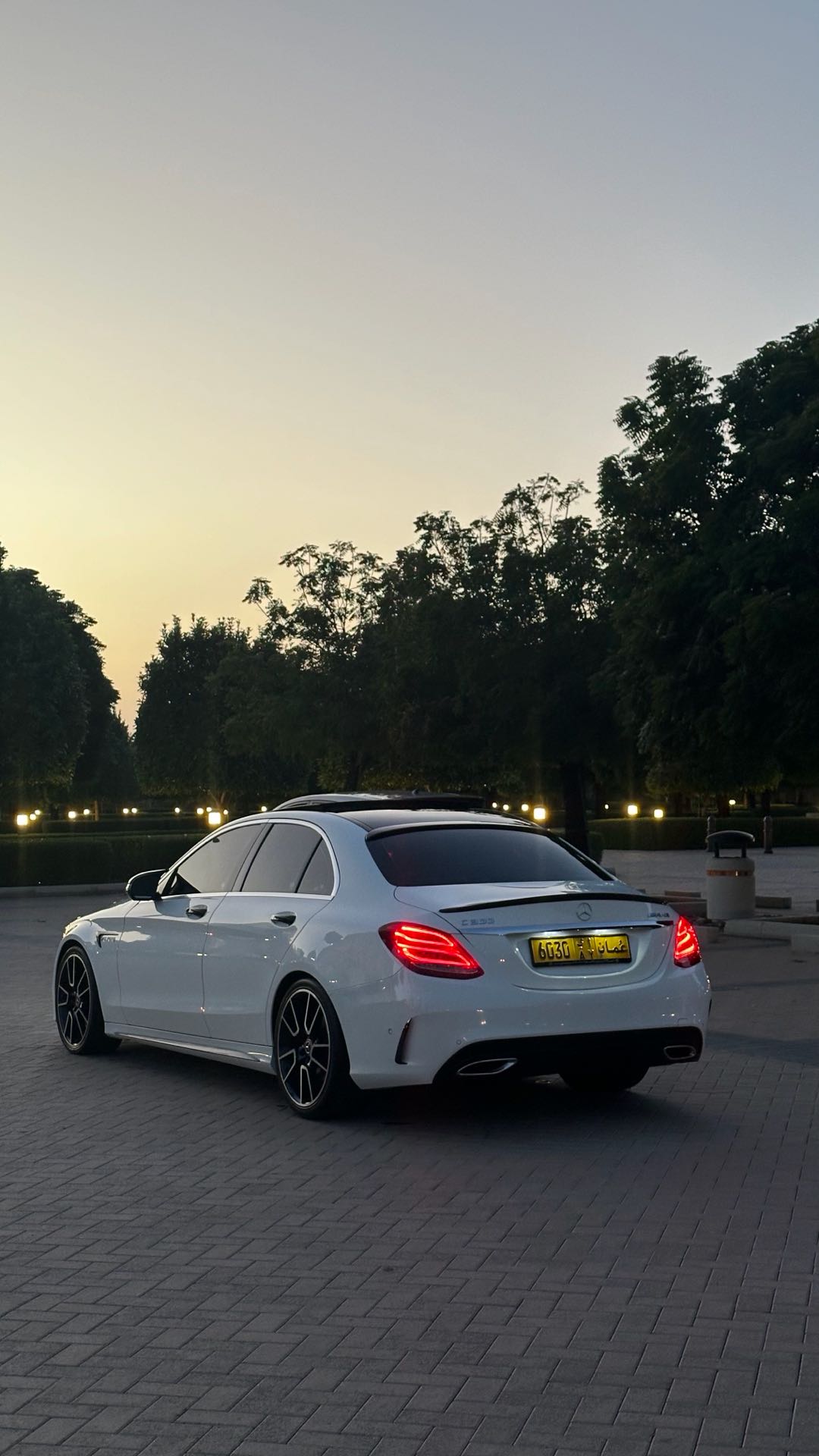 Car Image 2018 MERCEDES C Class 300