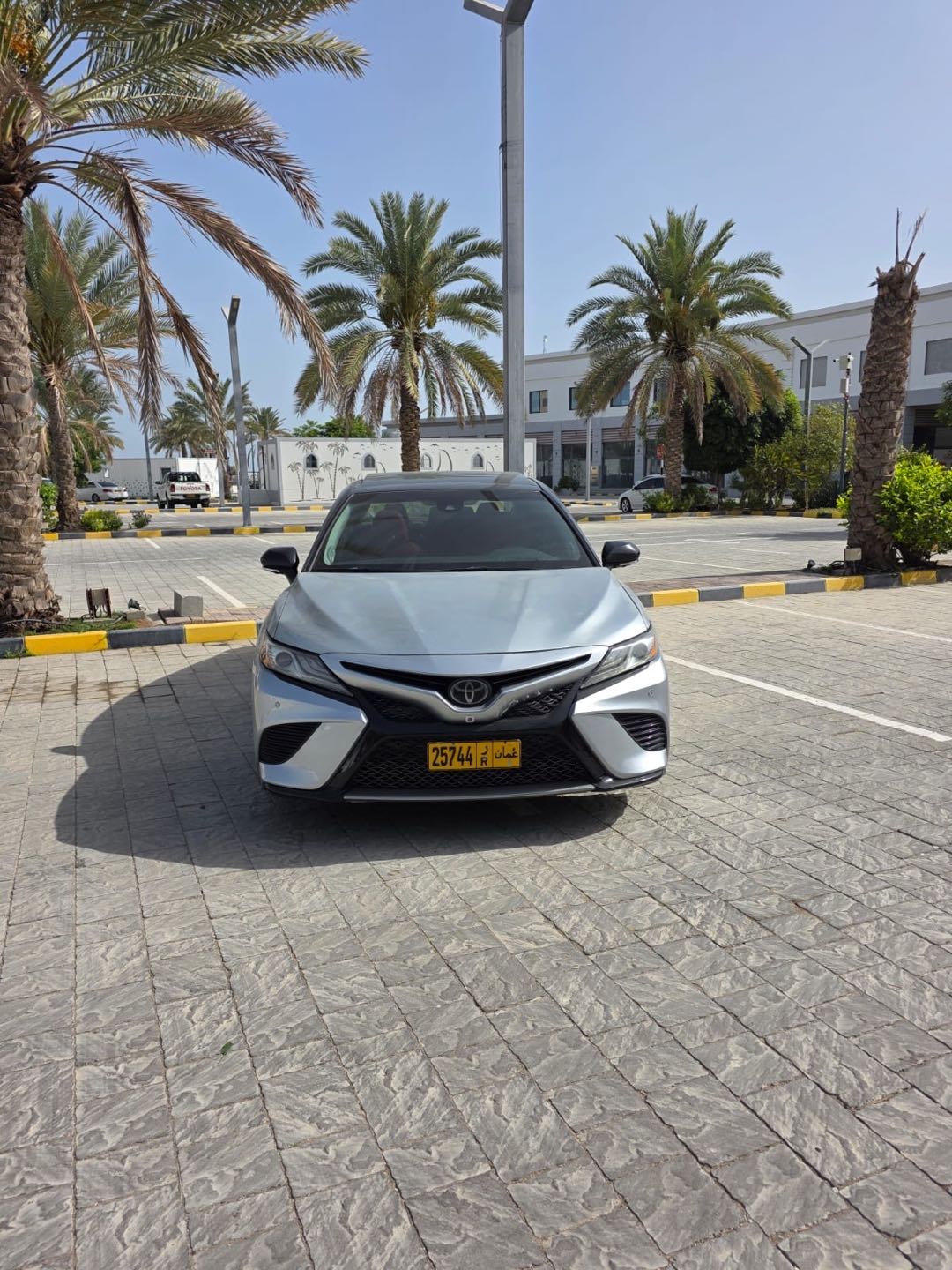 Car Image 2018 TOYOTA CAMRY XSE