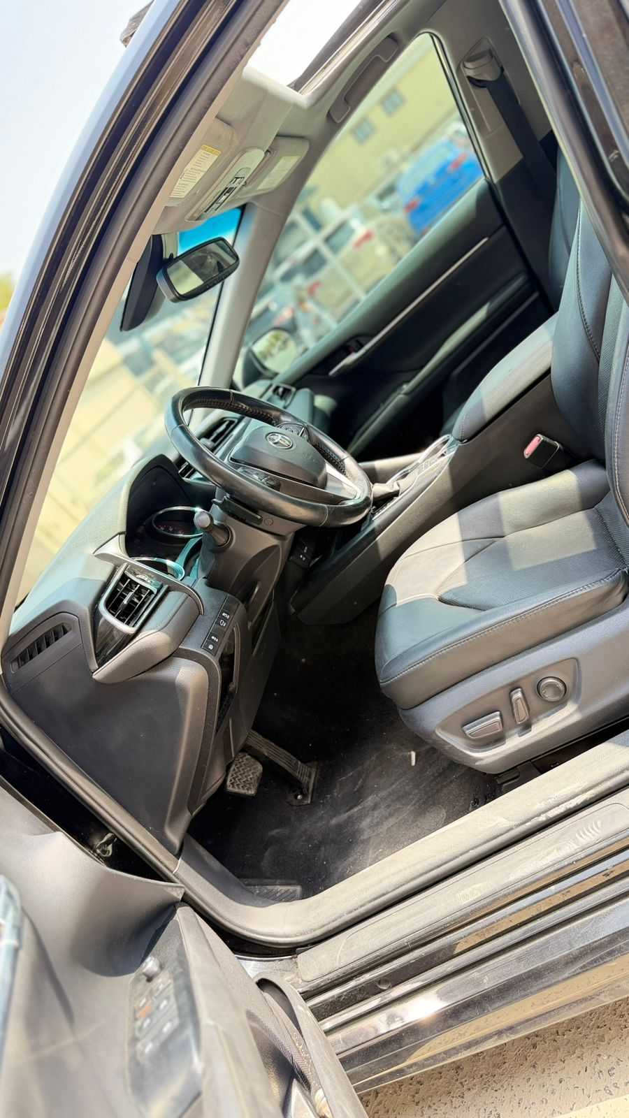 Car Image 2019 TOYOTA CAMRY