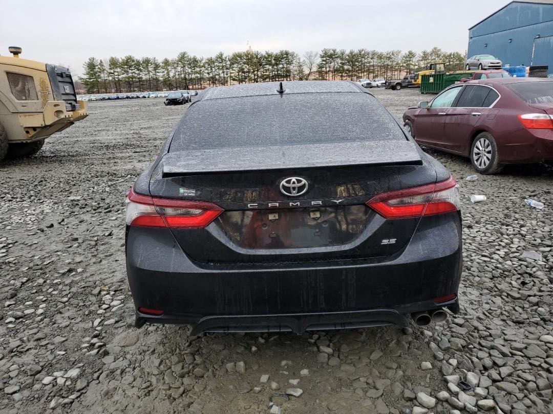 Car Image 2023 TOYOTA CAMRY