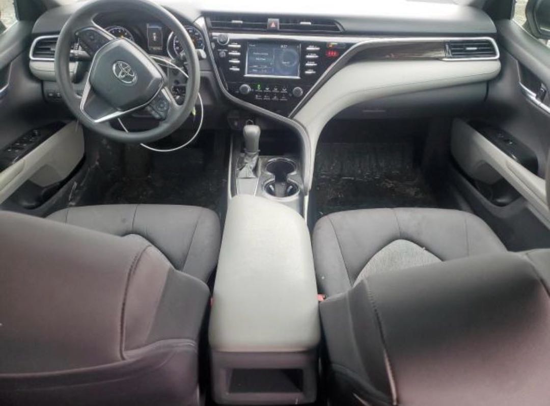 Car Image 2018 TOYOTA CAMRY