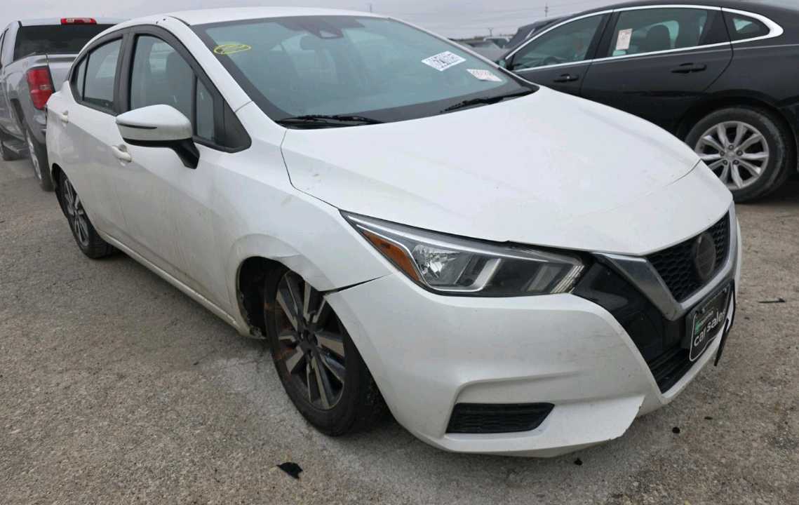 NISSAN VERSA SV 2020
