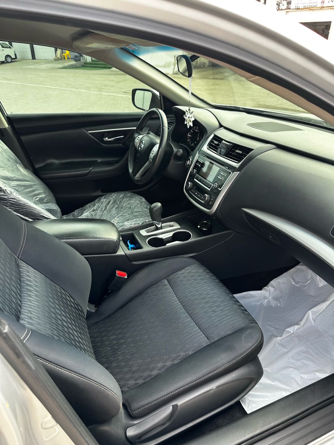 Car Image 2017 NISSAN ALTIMA SV