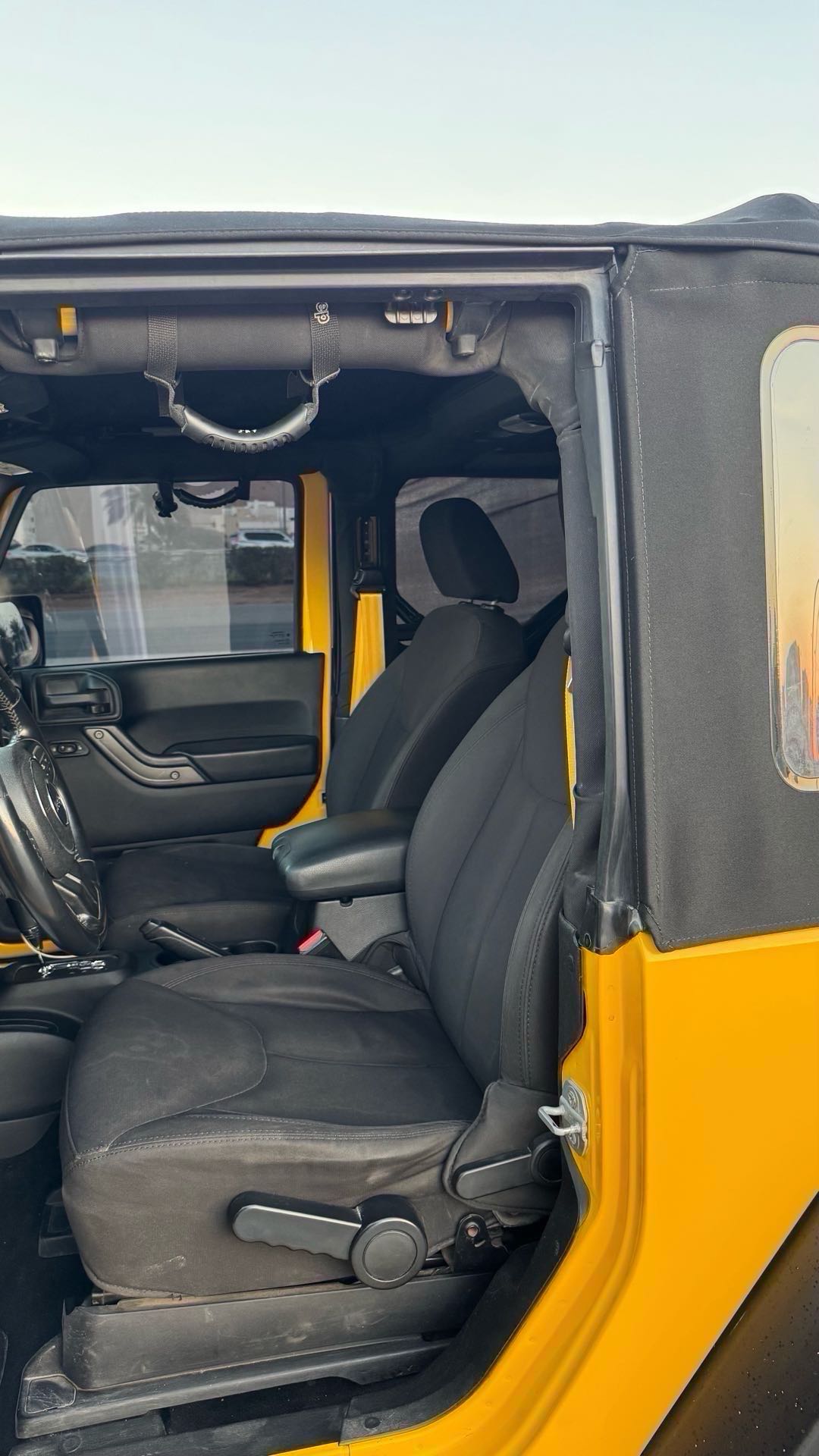 Car Image 2015 JEEP WRANGLER JK