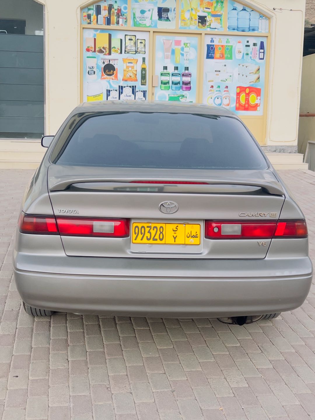 Car Image 1998 TOYOTA CAMRY LE