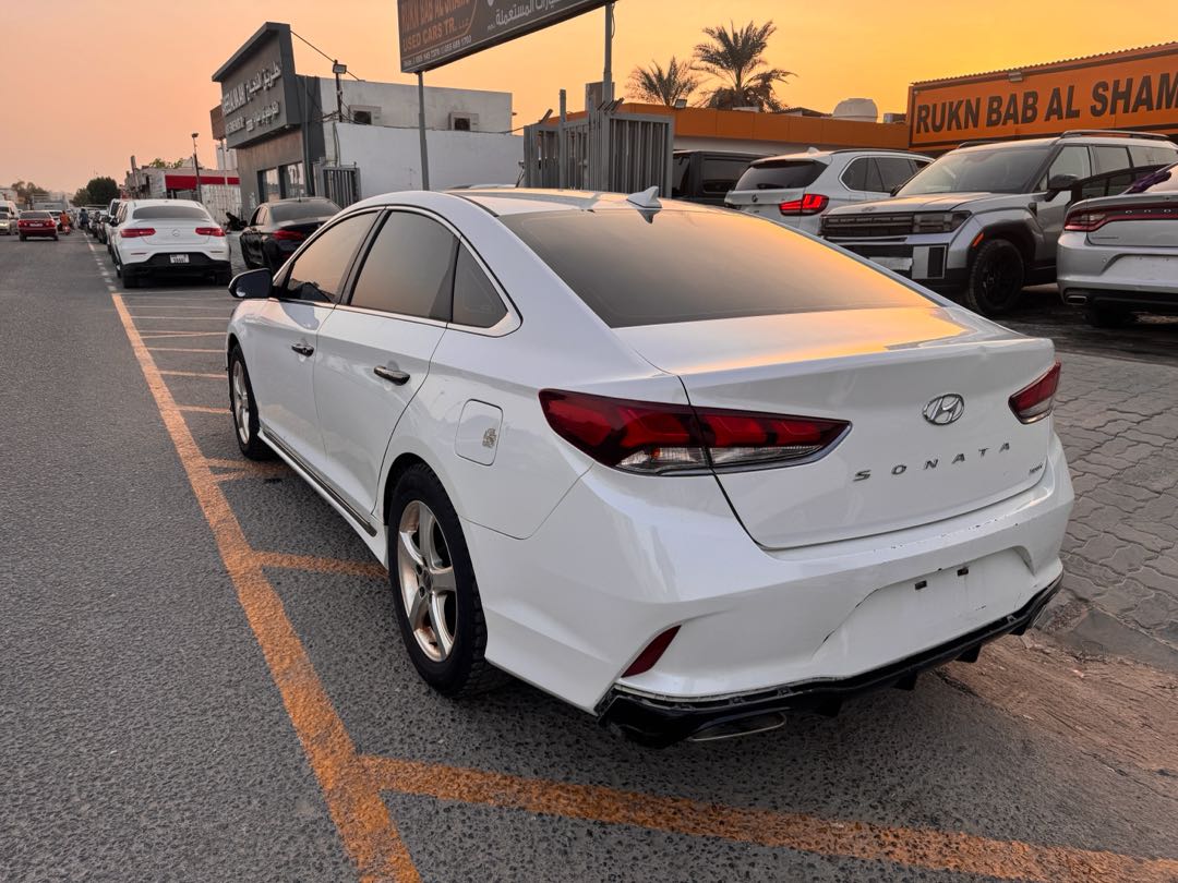 Car Image 2019 HYUNDAI SONATA