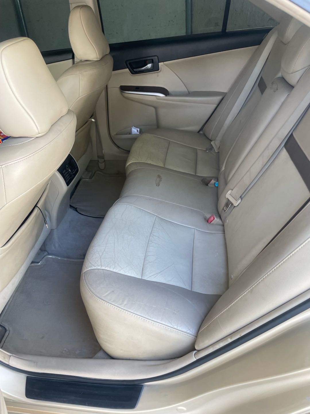 Car Image 2012 TOYOTA CAMRY XLE