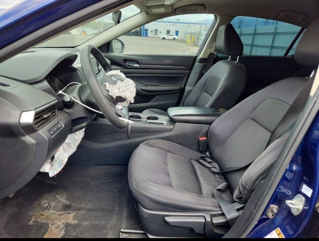 Car Image 2021 NISSAN ALTIMA