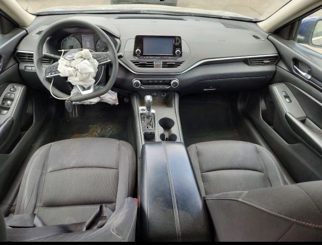 Car Image 2021 NISSAN ALTIMA