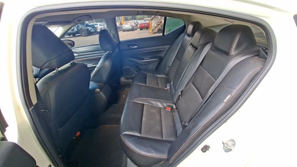 Car Image 2021 NISSAN ALTIMA