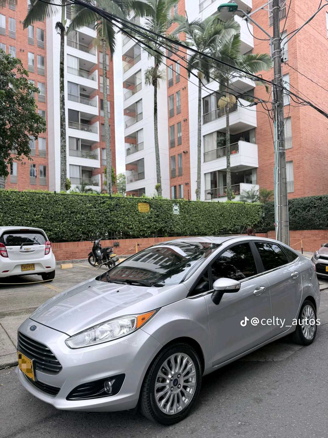 Car Image 2019 FORD FIESTA 