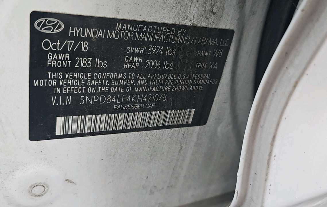 Car Image 2019 HYUNDAI ELANTRA