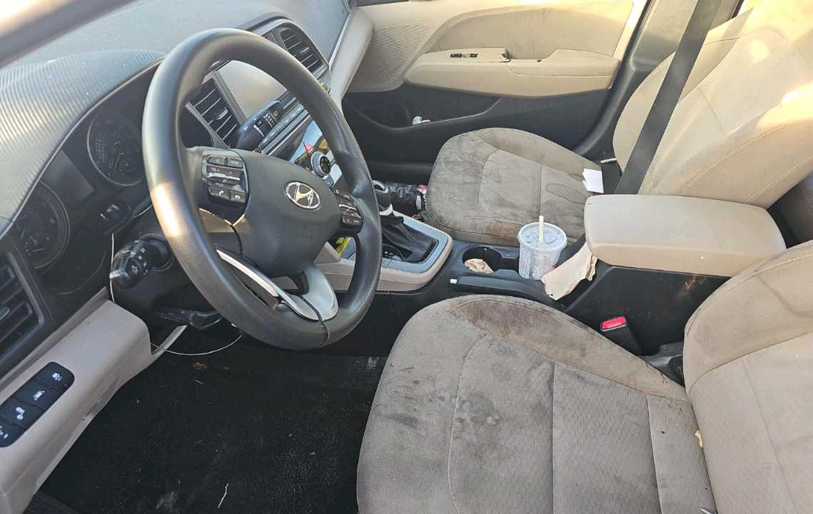 Car Image 2019 HYUNDAI ELANTRA