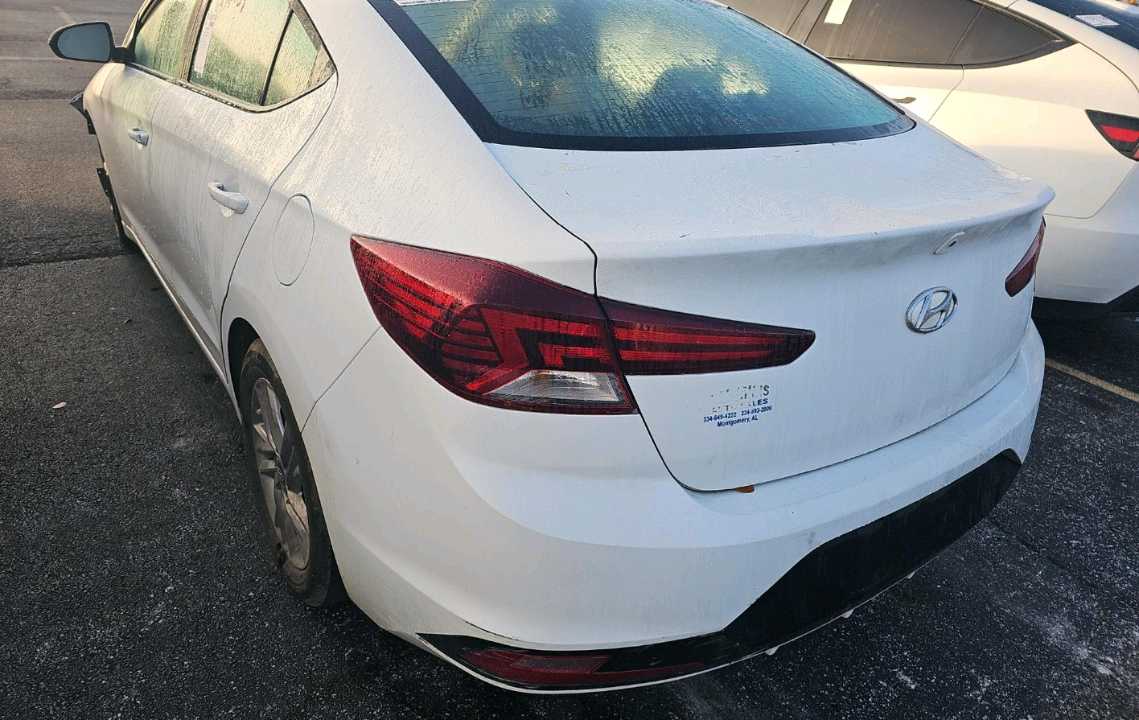 Car Image 2019 HYUNDAI ELANTRA