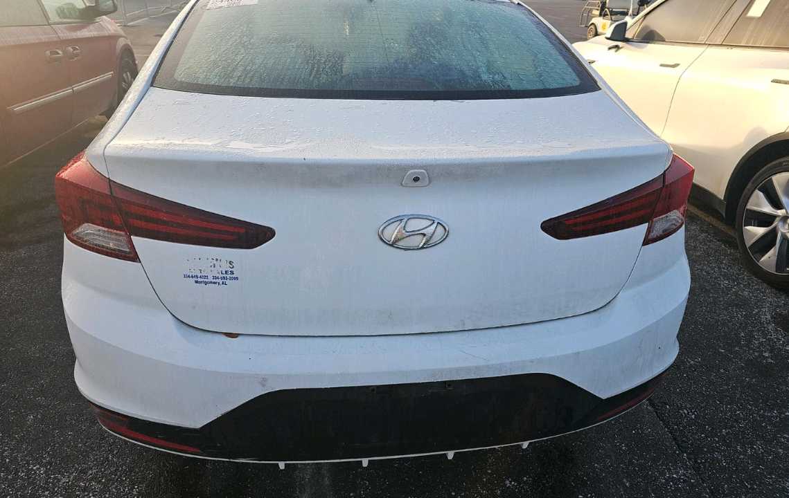 Car Image 2019 HYUNDAI ELANTRA