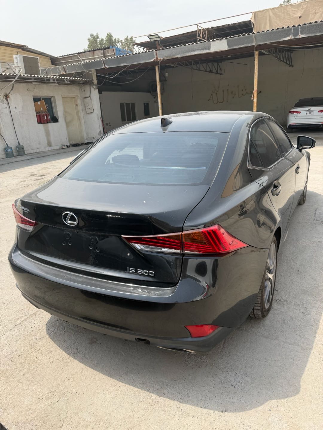 Car Image 2019 LEXUS IS