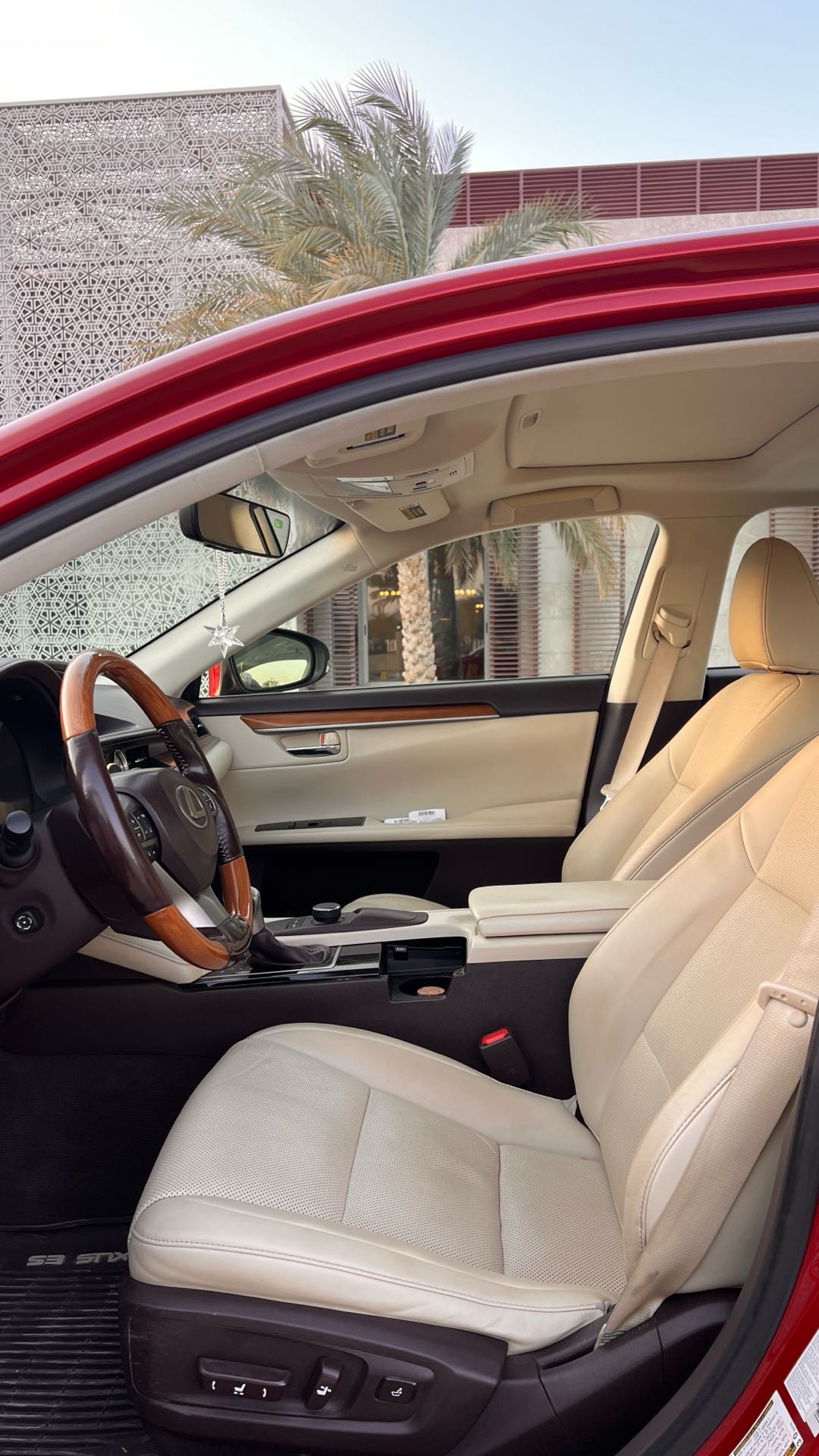 Car Image 2016 LEXUS ES 350