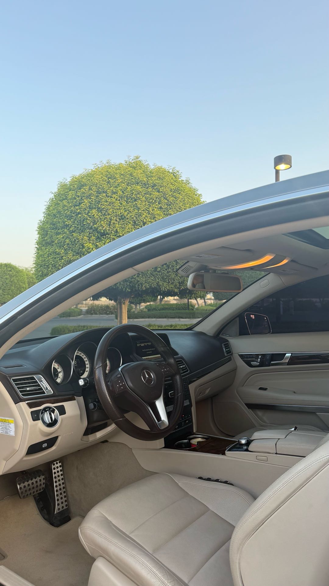 Car Image 2014 MERCEDES E Class 350