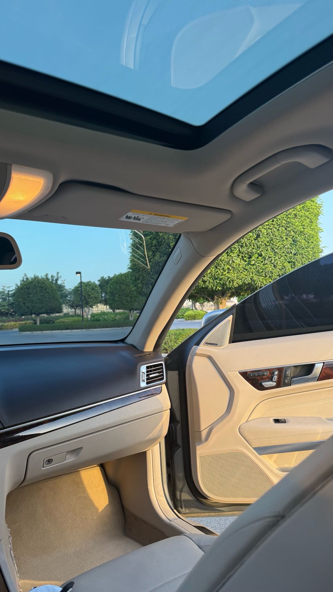 Car Image 2014 MERCEDES E Class 350